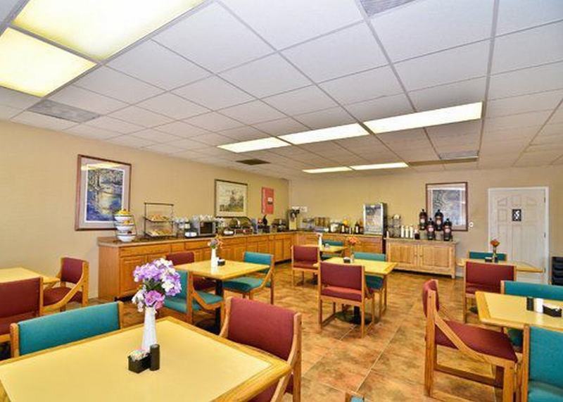 Rodeway Inn East Albuquerque Restaurant photo